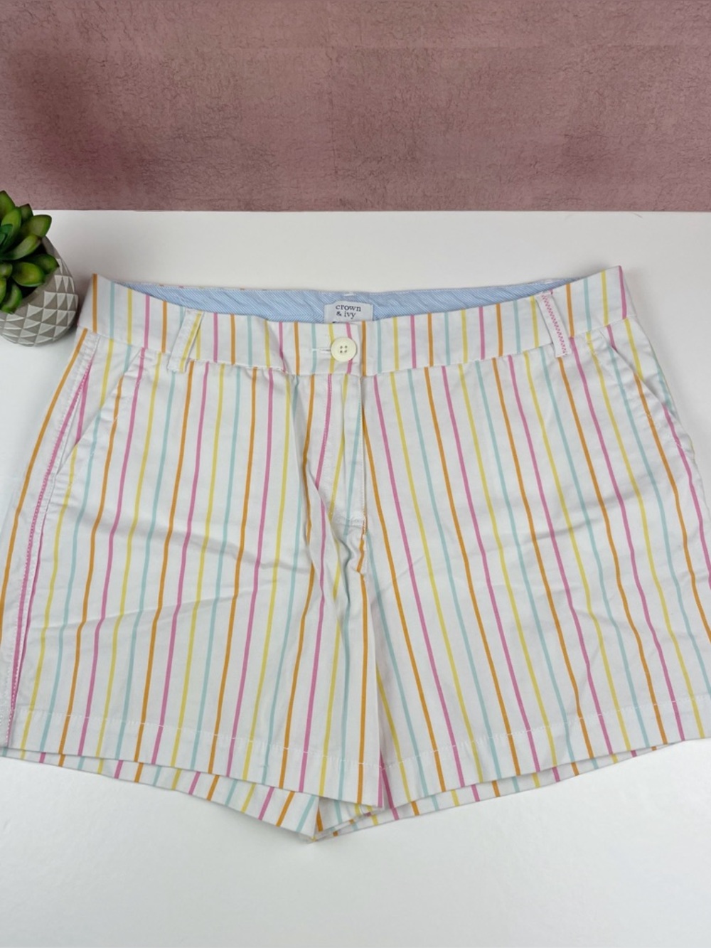 Crown & Ivy White Pink Blue Yellow Stripe Shorts Casual Women Size 12 Caroline